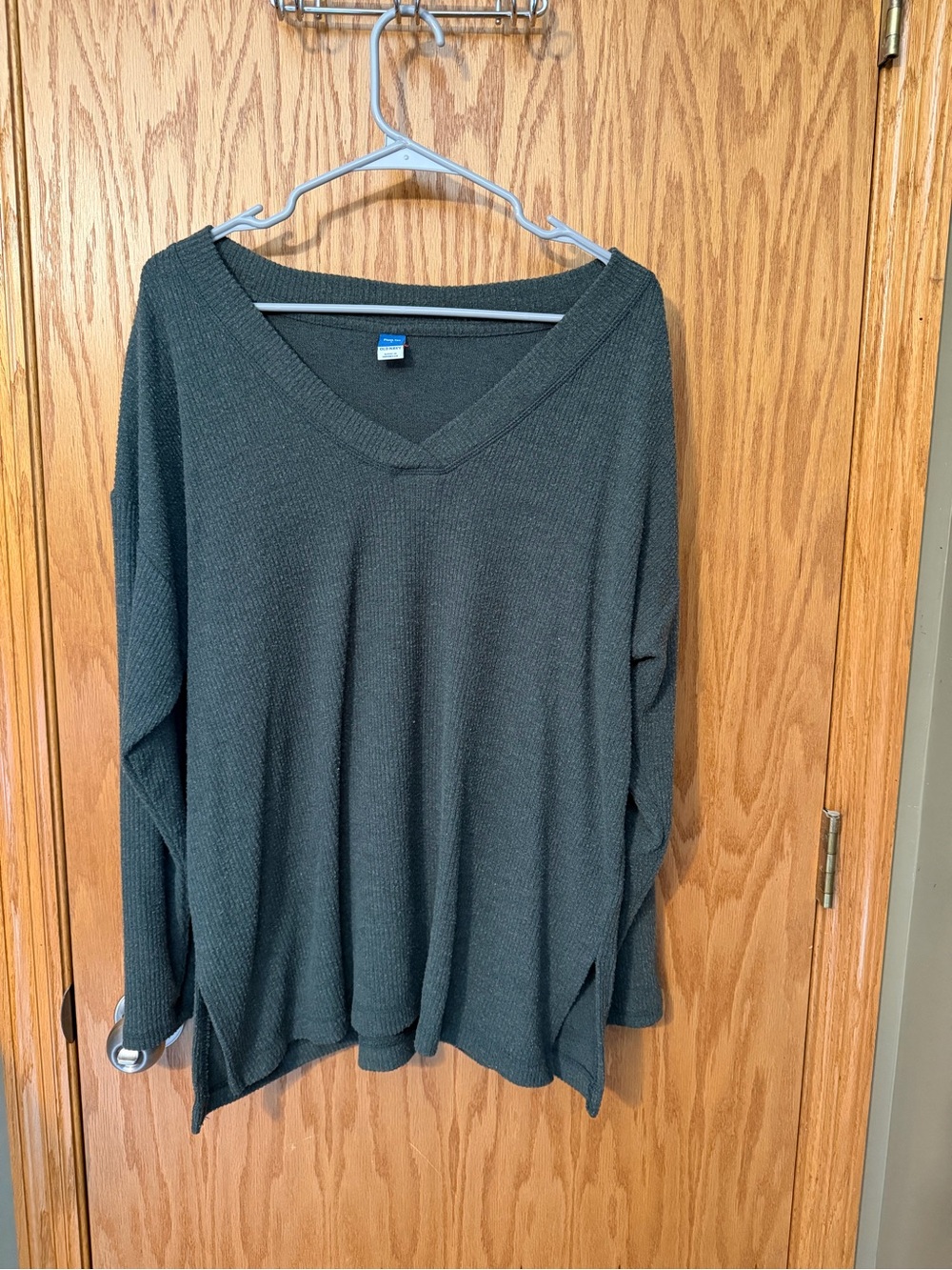 Old Navy Dark Green V-Neck Waffle Knit Sweater